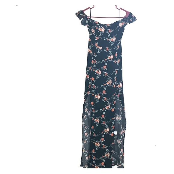 Off the shoulder fashion nova dress - Picture 1 of 6